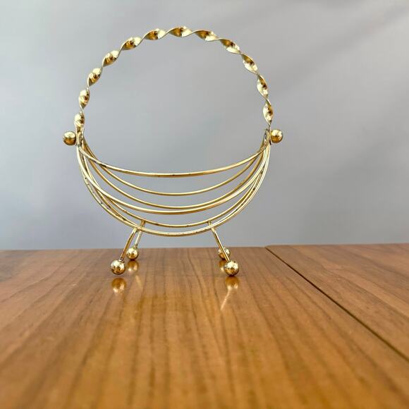 Brass Footed Wire Basket Twist Handle 5.5” x 6.5” - Picture 1 of 8